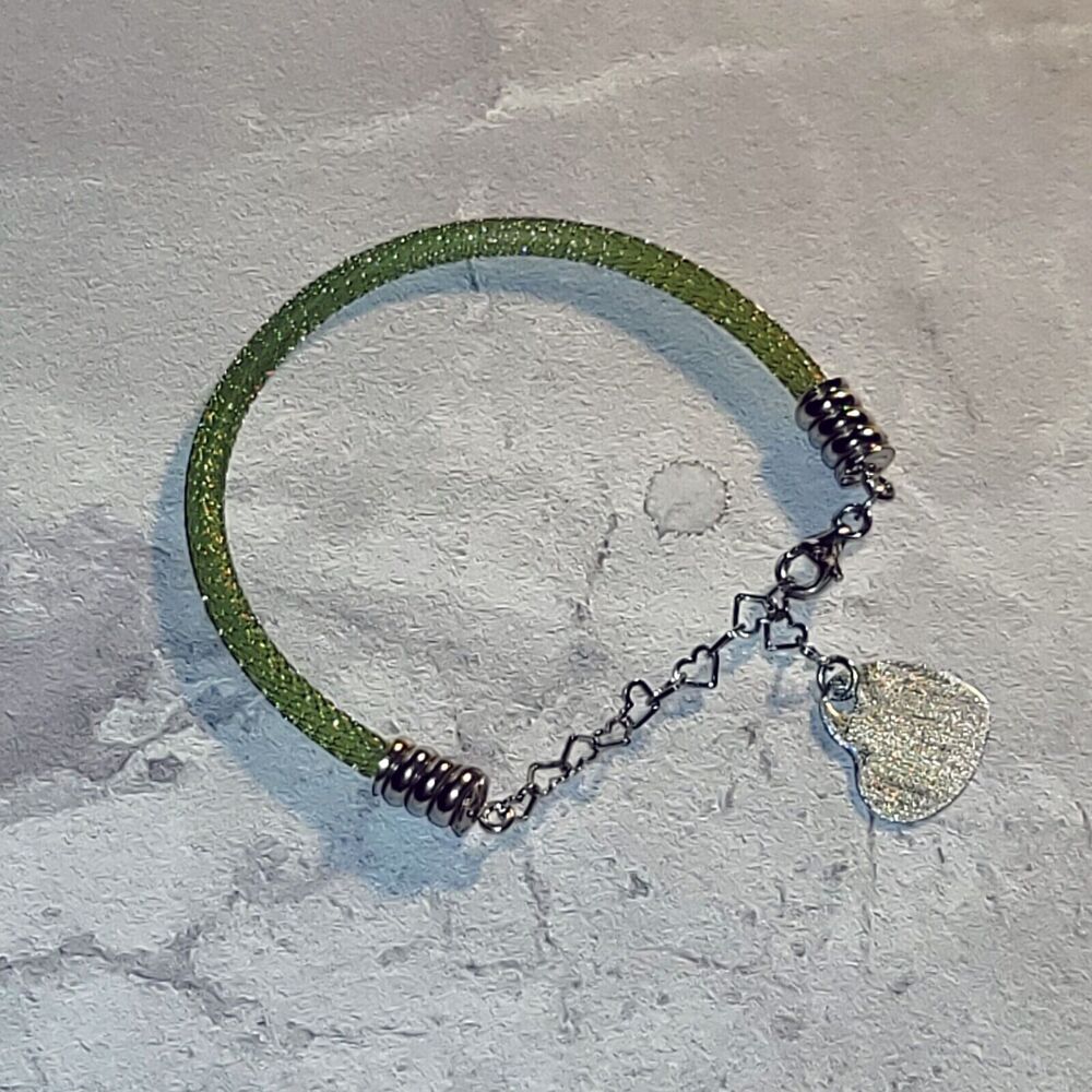 Adjustable Silver-Tone & Green Flexible Rope Bracelet w/ Heart Charm--Cute!